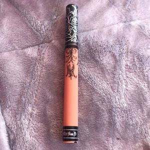 Kat Von D Liquid Lipstick in Noble